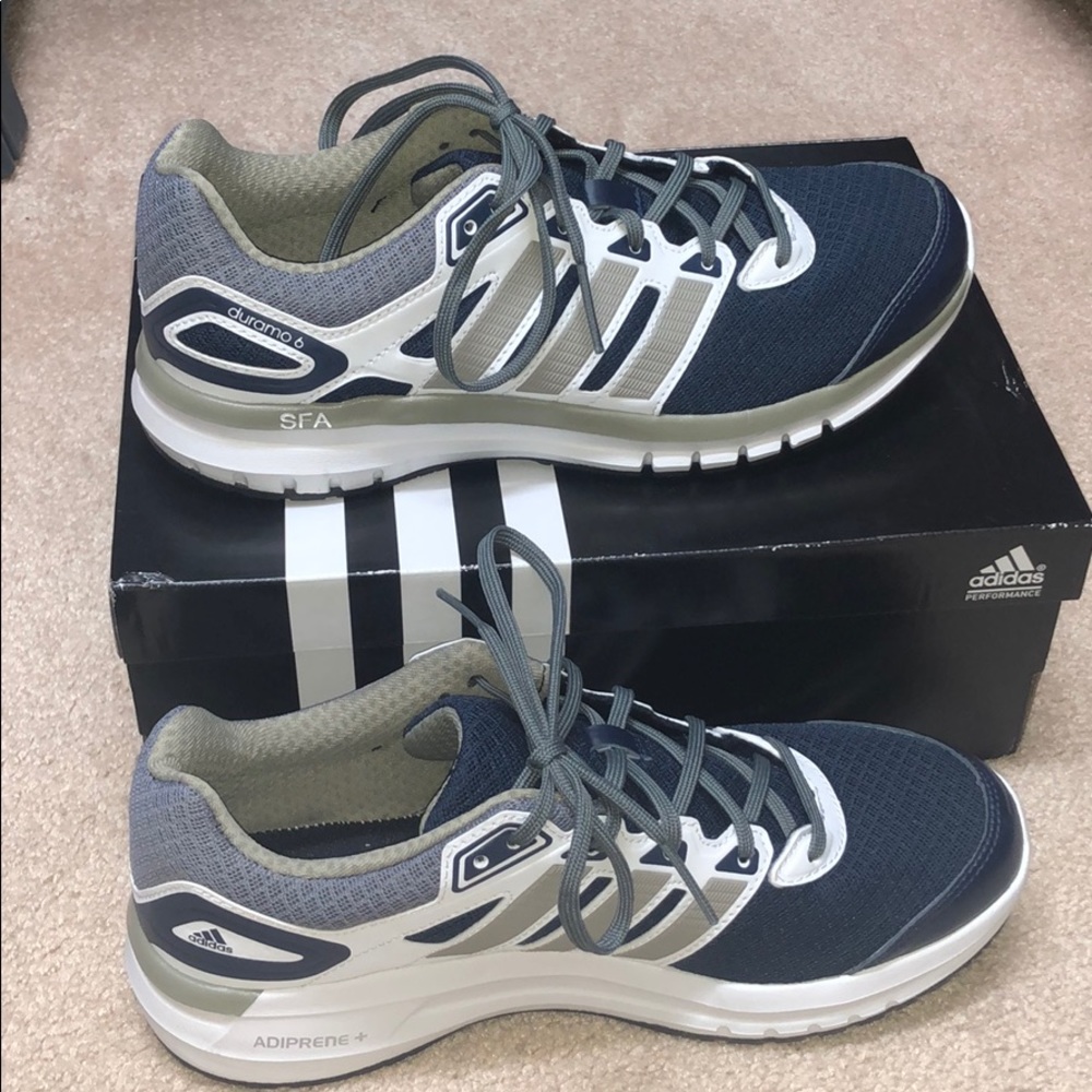 NWOT Adidas mi duramo 6